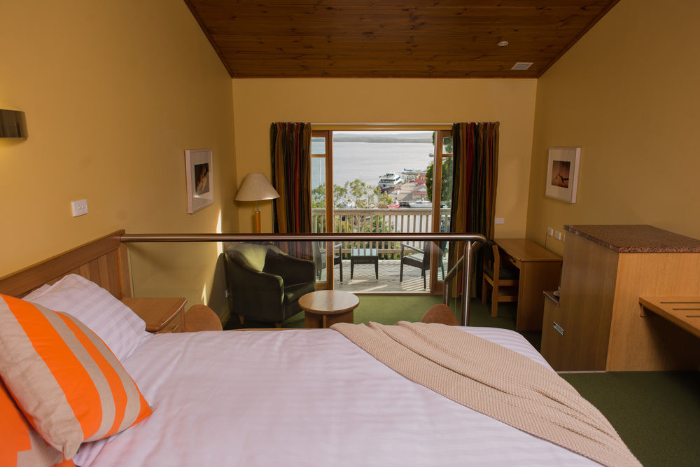 Hotel Village